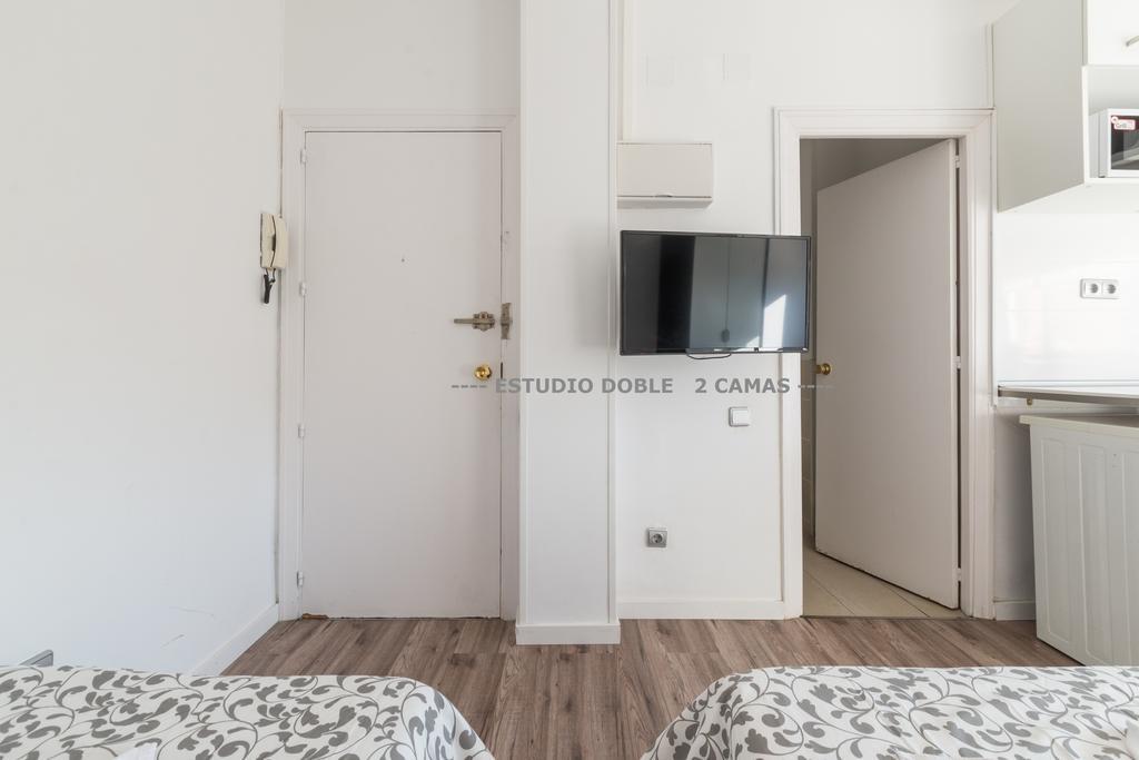 Apartamentos Arapiles Madrid Exterior photo